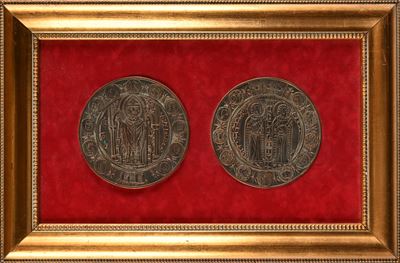 Medaglia in Bronzo Raffigurante un Ambrogino Contornato da Monete Italiane di Età Medievale e Rin...