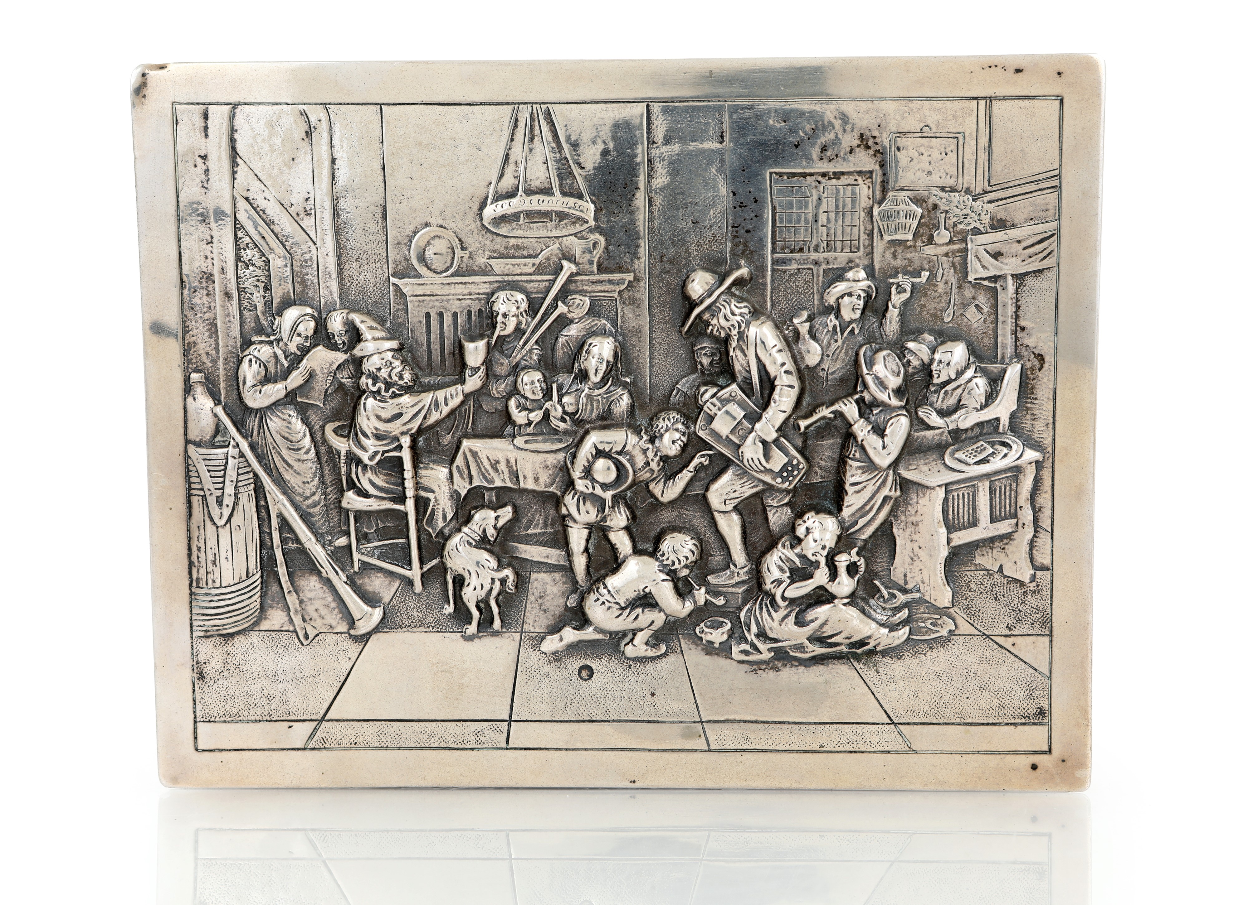 Scatola Rettangolare in Legno e Argento Sterling con Figure in Rilievo