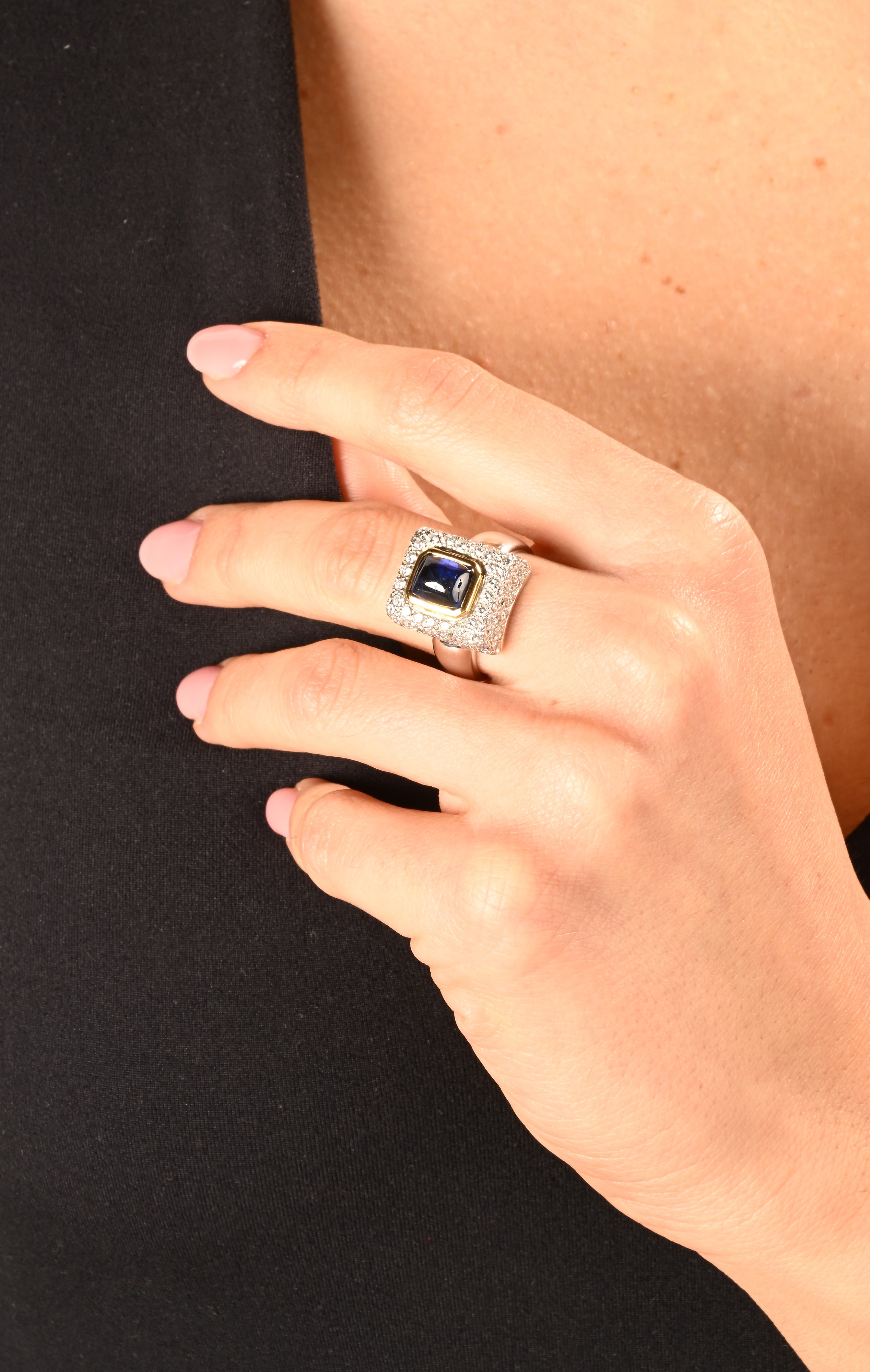 Anello in Oro, Zaffiro e Brillanti