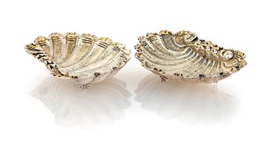Coppia di Vaschette a Conchiglia in Argento