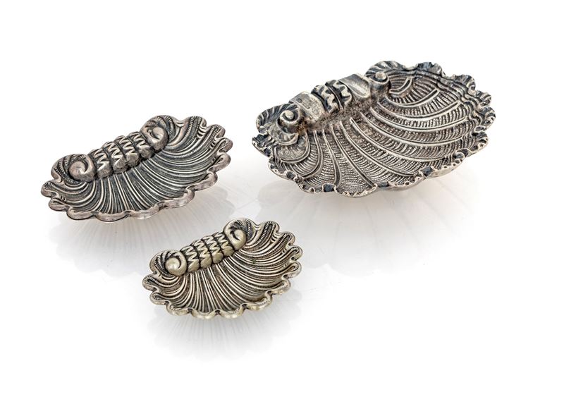 Tre Conchiglie di Misure Diverse in Argento