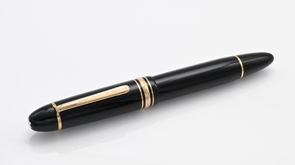 Montblanc Meisterstuck 149 - Penna stilografica in resina nera con particolari dorati