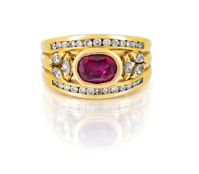 Anello a Fascia in Oro, Rubino e Brillanti