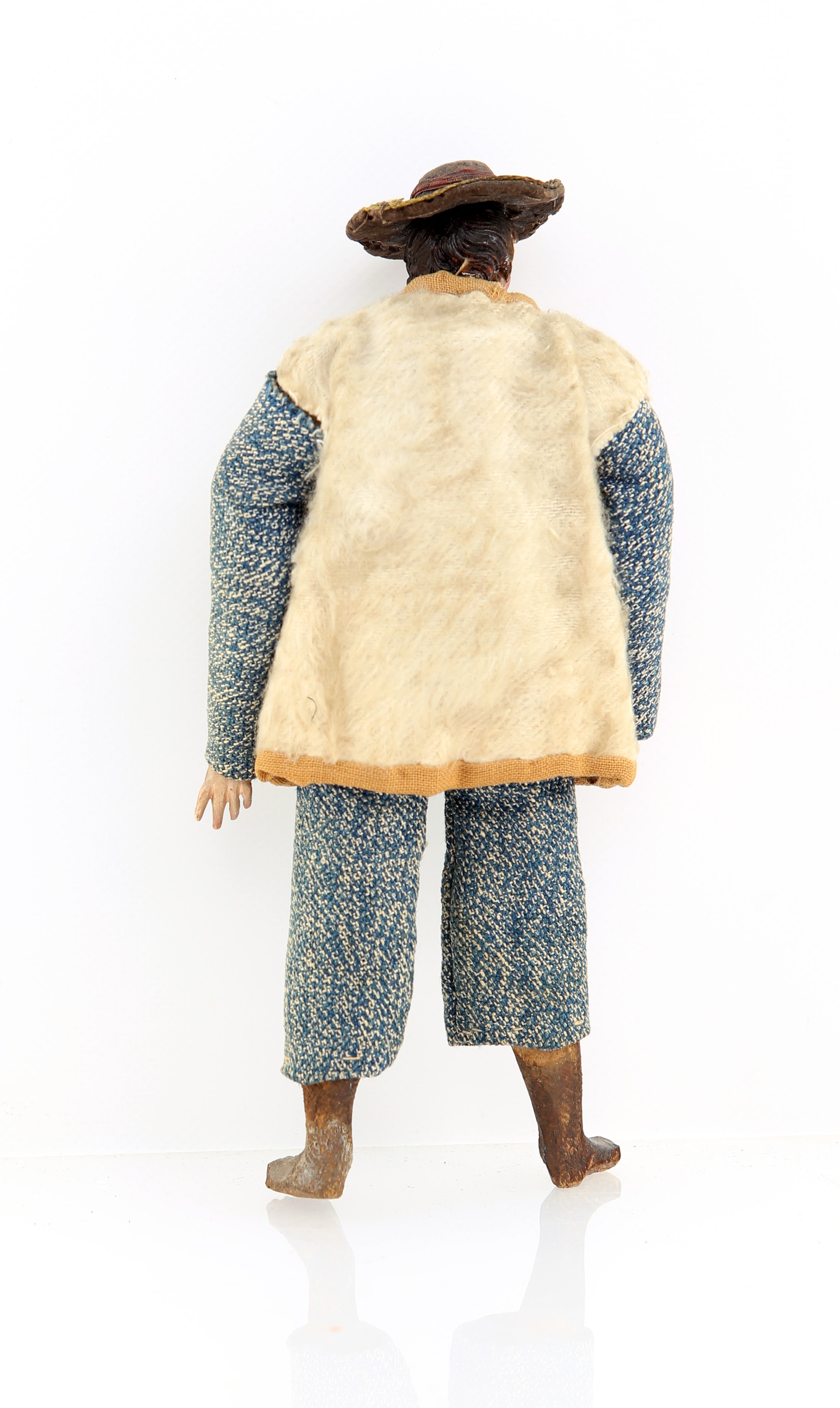 Rustico con barba, gilet e cappello