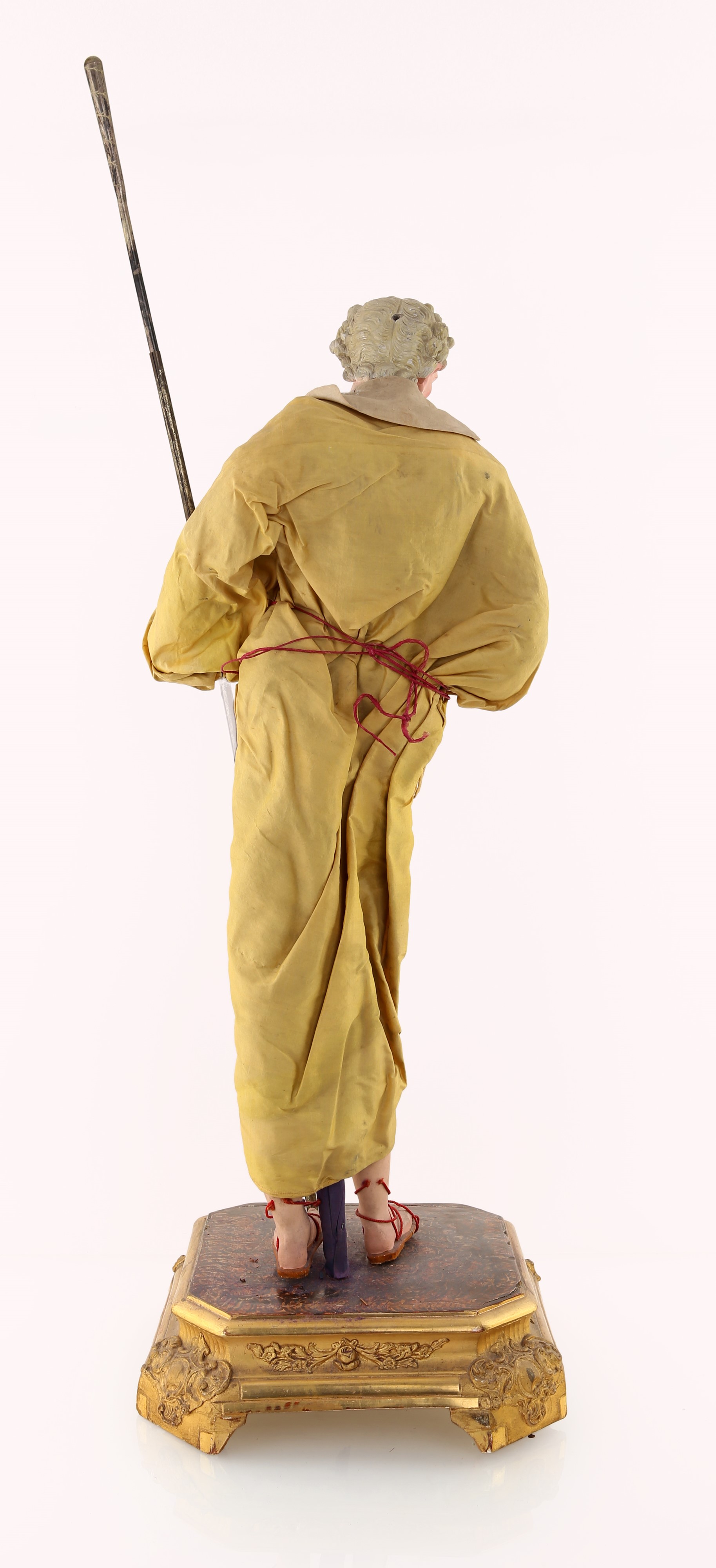 Grande figura di San Giuseppe con camicia viola e tunica gialla