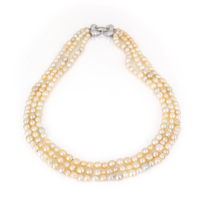 Collana di Perle Naturali a Tre Fili, Oro e Brillanti