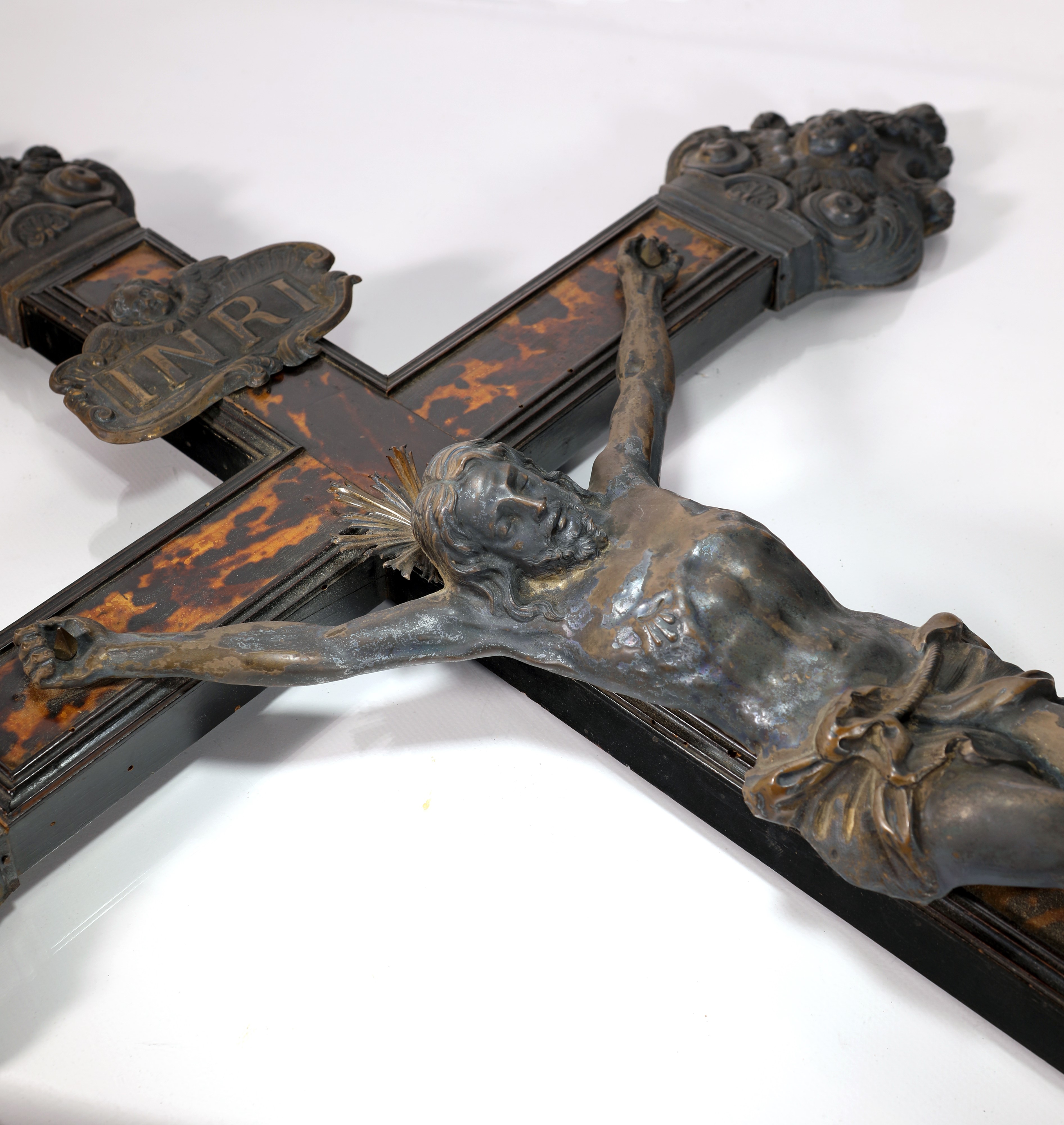 Grande Crocifisso in Tartaruga e Argento, Napoli, 1872 - 1878, Argentiere Gennaro Pane