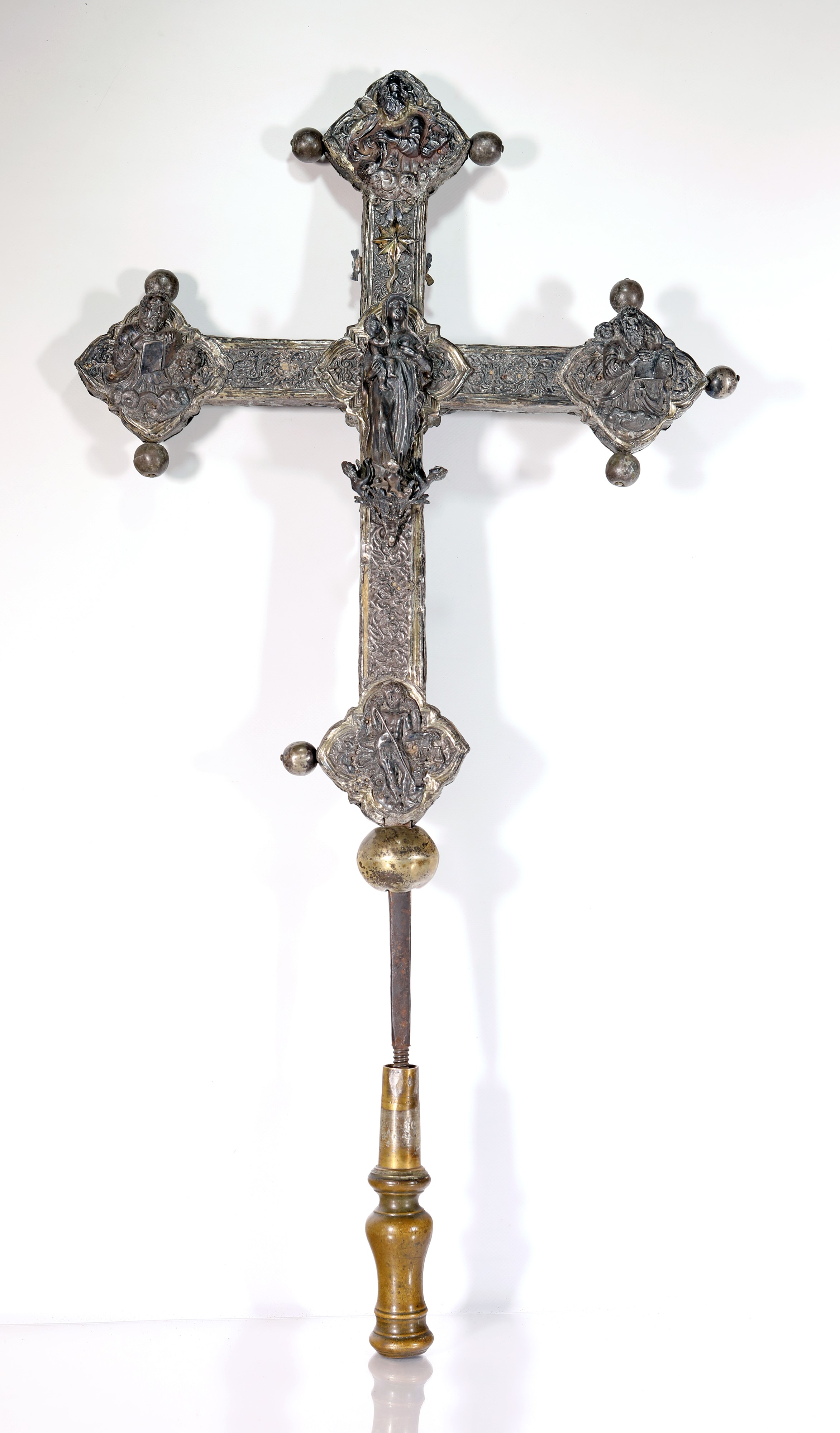 Croce Processionale in Argento e Lamina D'argento, Arte Orafa Sulmonese, Fine XV/inizi XVI Secolo