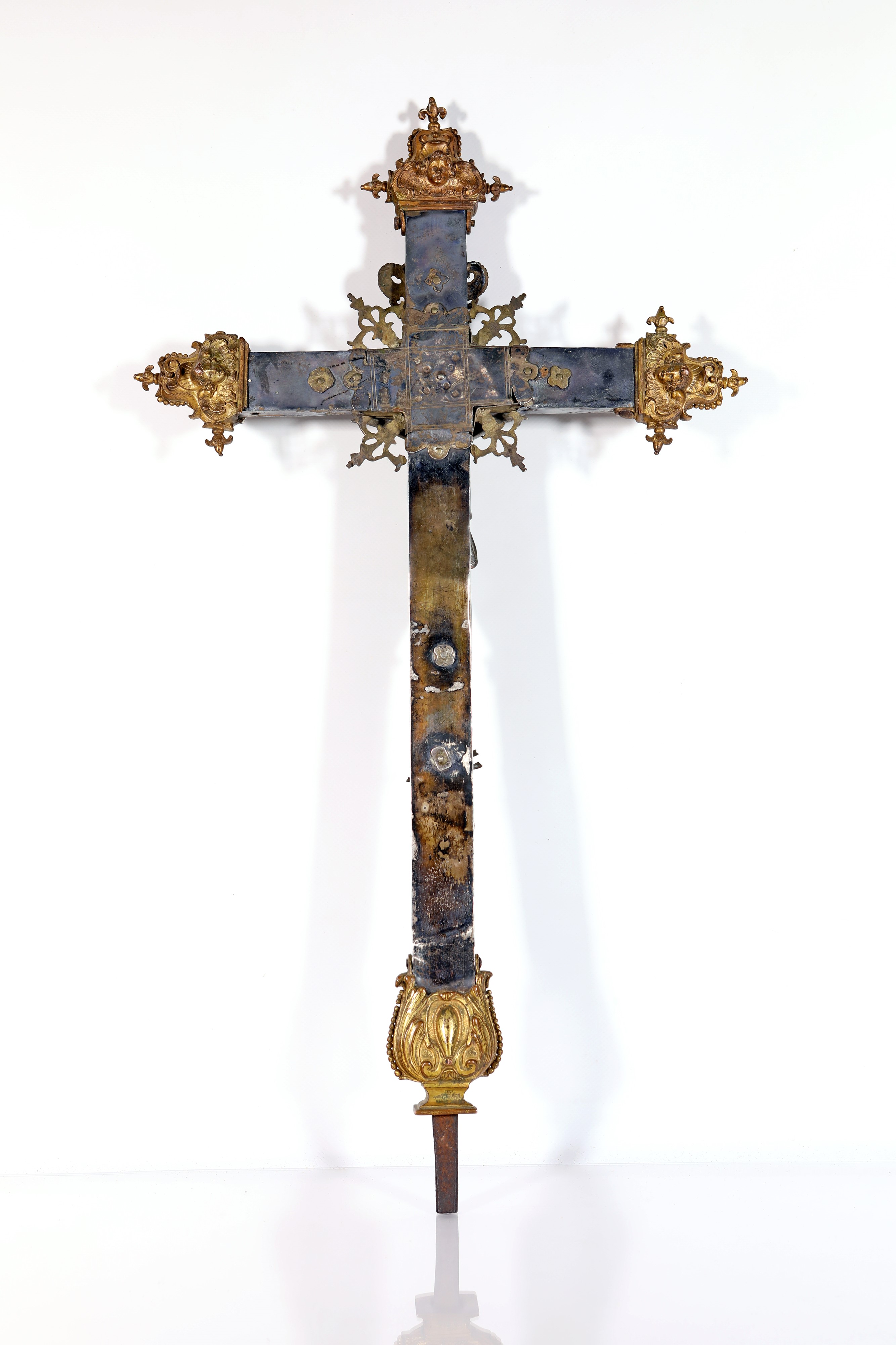 Croce Astile in Lamina D'argento, Bronzo Brunito e Dorato, Roma, Fine XVII/inizi del XVIII Secolo