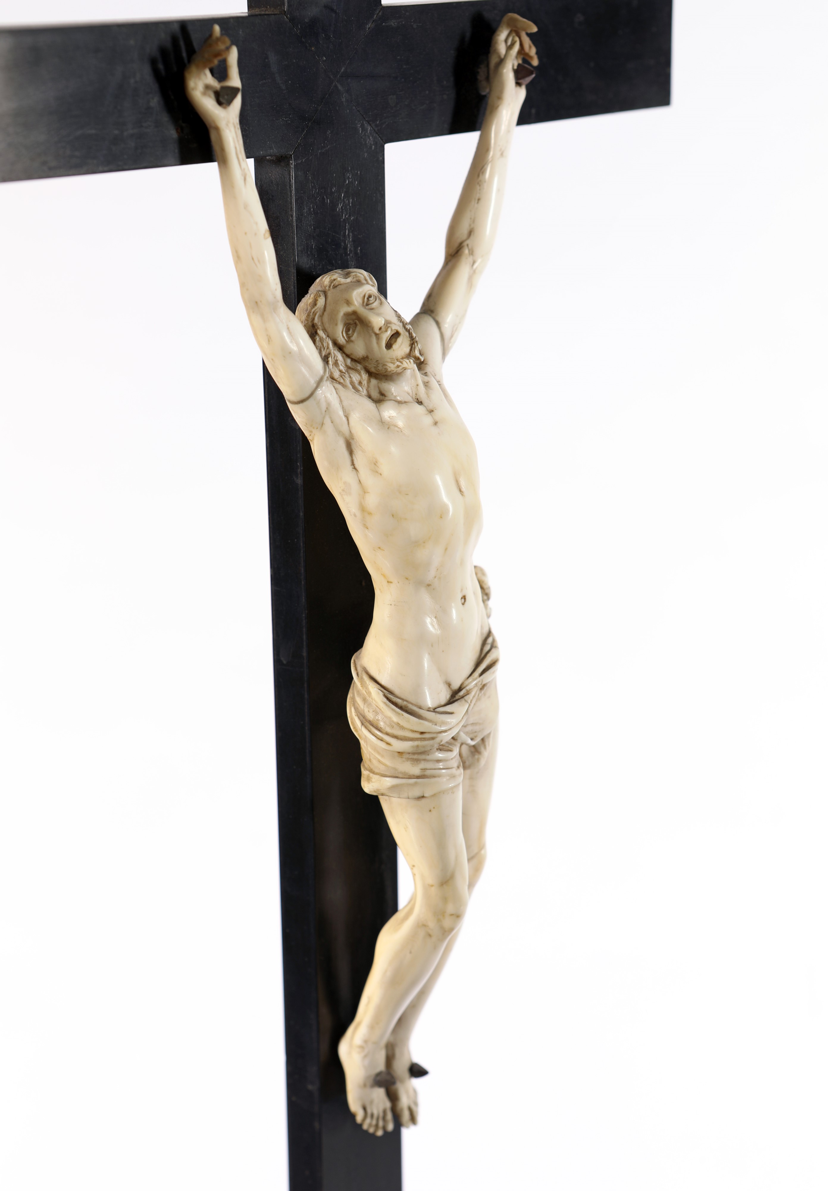 Crocifissione in Marmo con Figure in Avorio, XVII Secolo