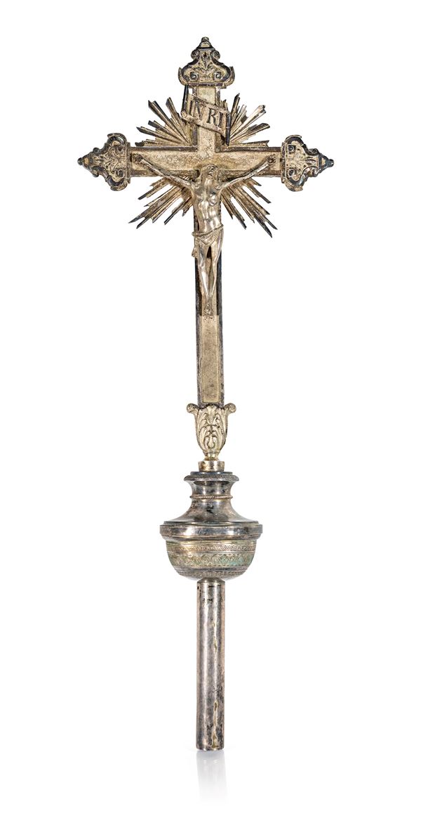 Croce processionale in metallo argentato, XVIII/XIX secolo