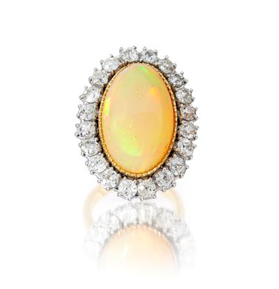 Anello in Oro, Opale e Brillanti
