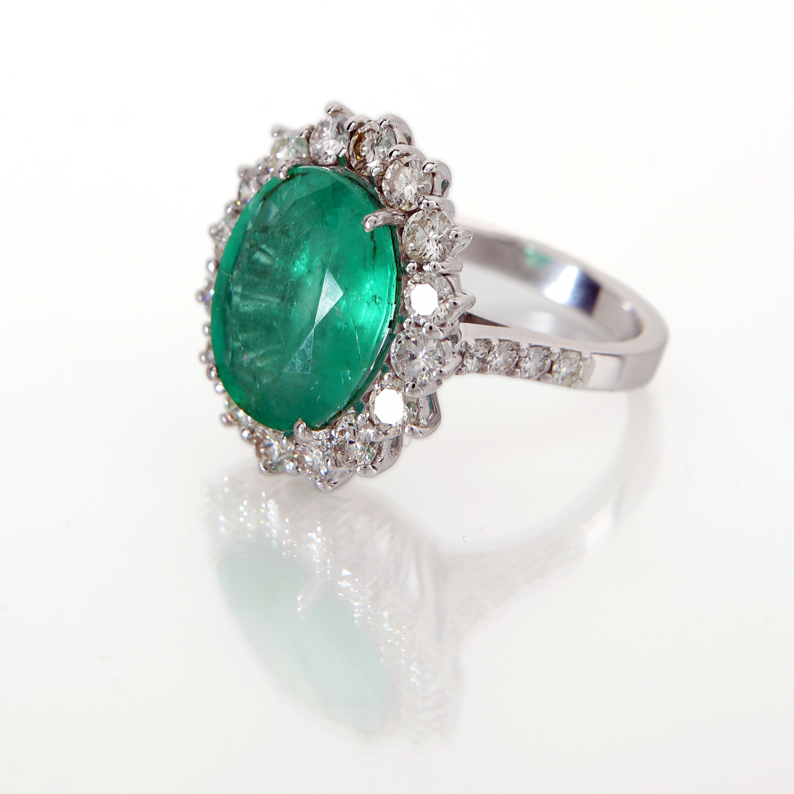 Anello in Oro, Smeraldo e Brillanti