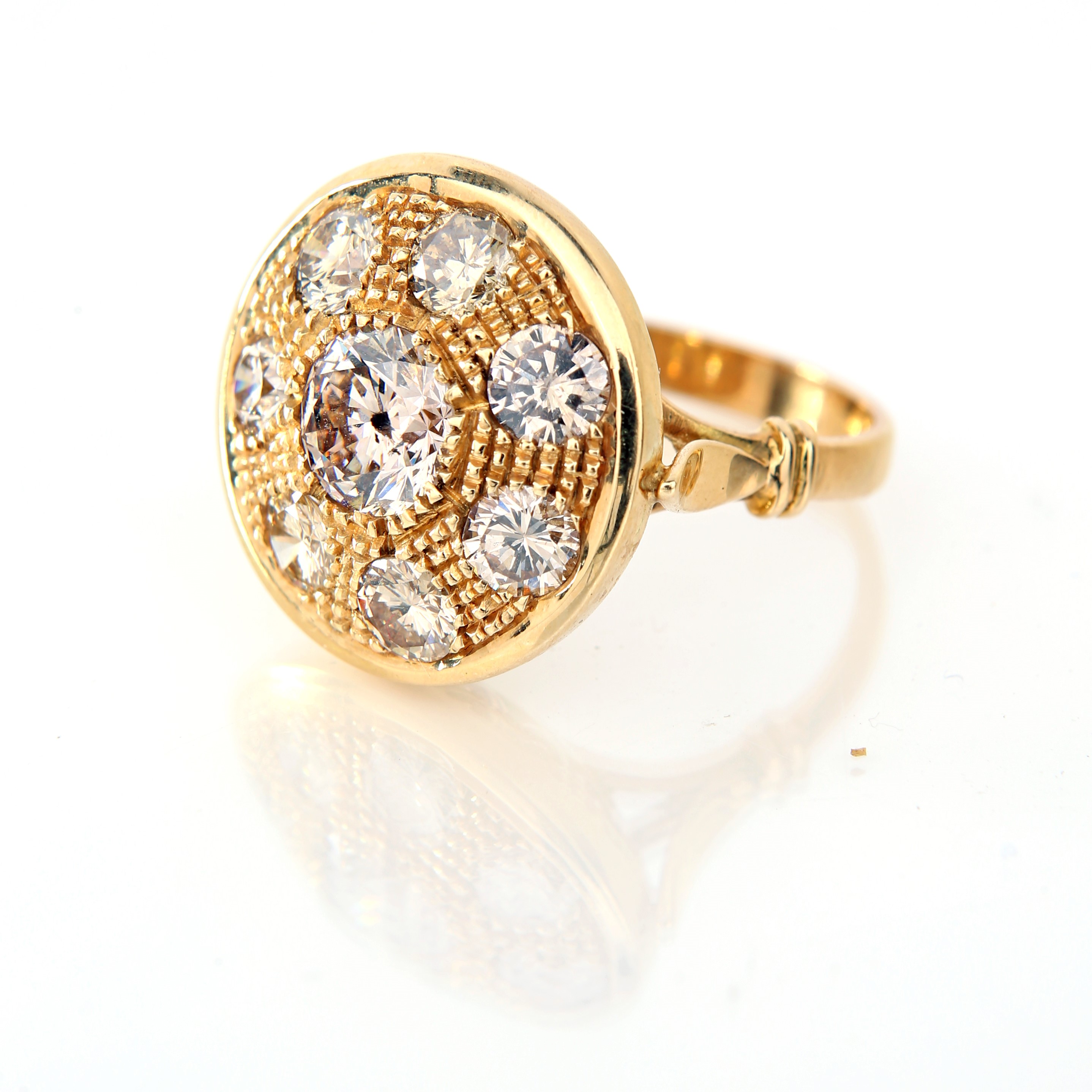 Anello a Toppa in Oro e Brillanti