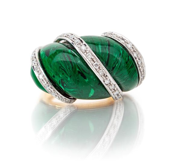 Anello in oro, malachite e brillanti