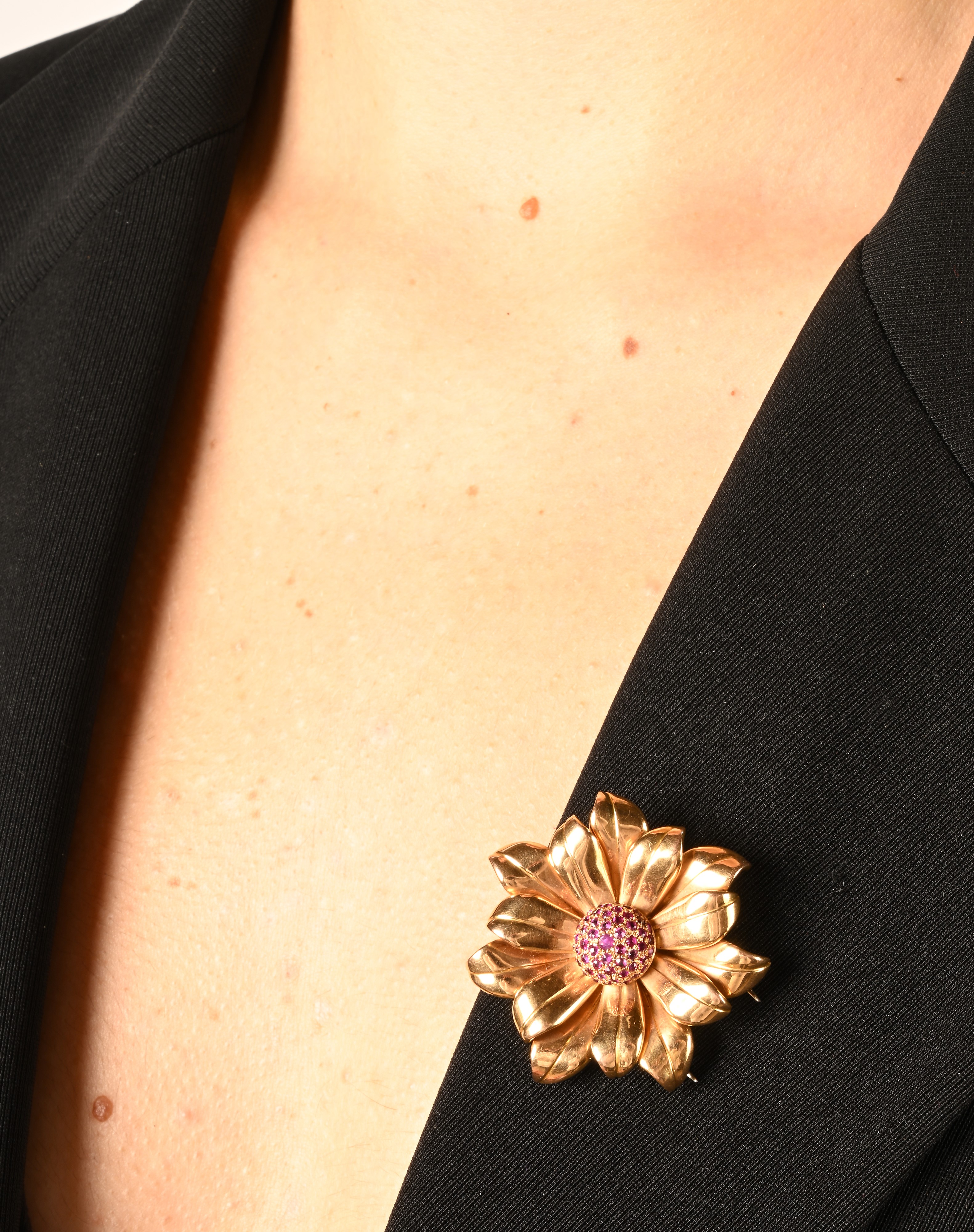 Weingrill, Spilla in Oro Rubini