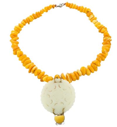 Filo Ambra Naturale con Disco Giada Gr. 71,40