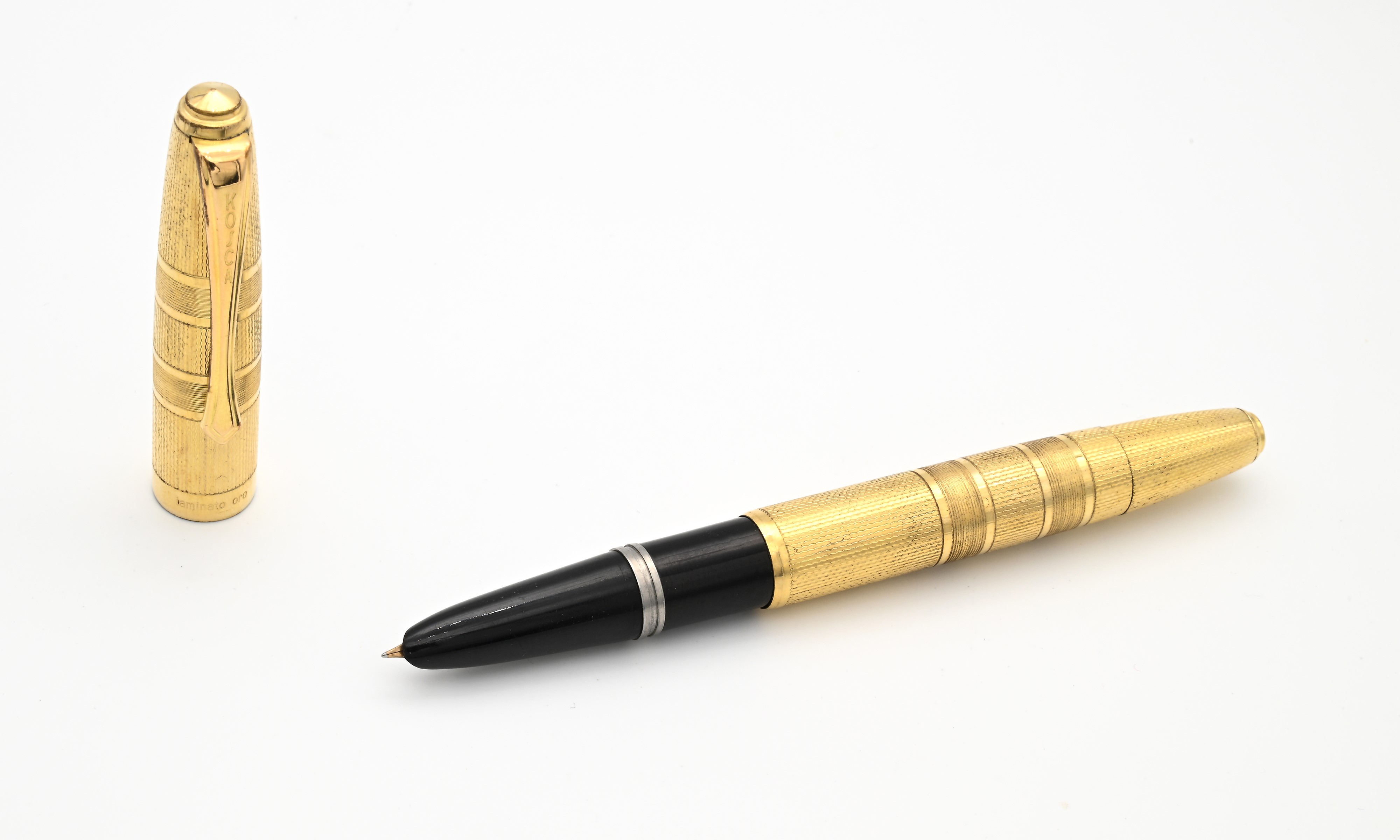 Kosca Writewell - Penna Stilografica in Resina Laminata in Oro Giallo a Guillochè