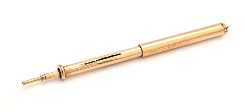 Piccola Penna con Portamine in Combinato in Metallo Laminato in Oro Rosa