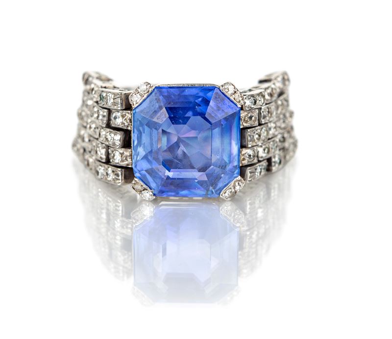 Anello in Platino, Zaffiro e Brillanti