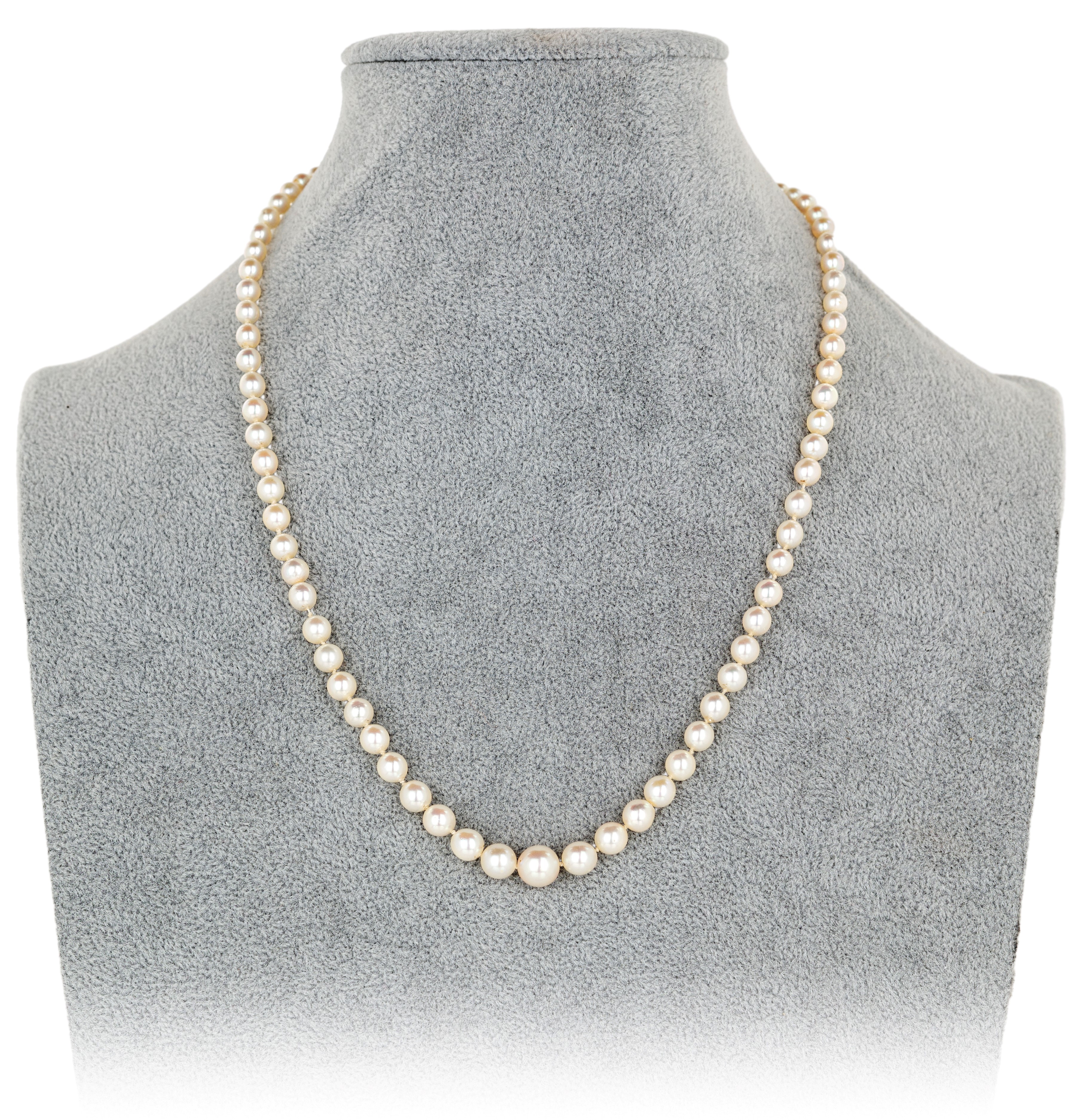 Collana di Perle, Oro, Argento, Smeraldo e Diamanti.