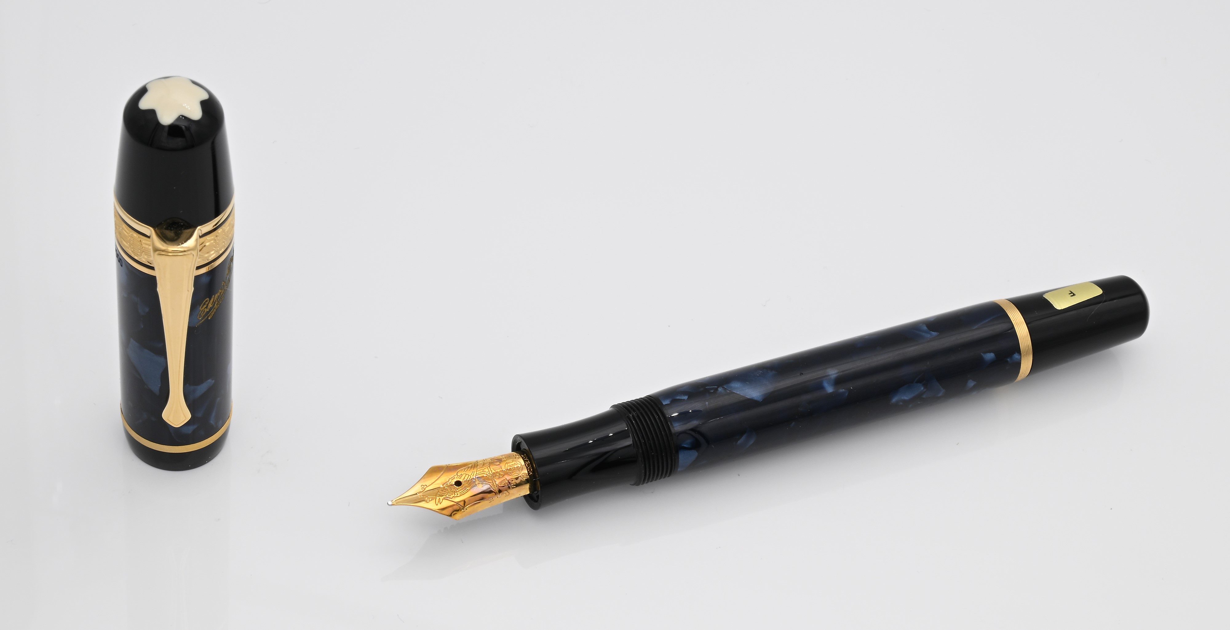 Montblanc Edgar Allan Poe Special Edition - Penna Stilografica in Resina Blu Marmorizzata con Dec...