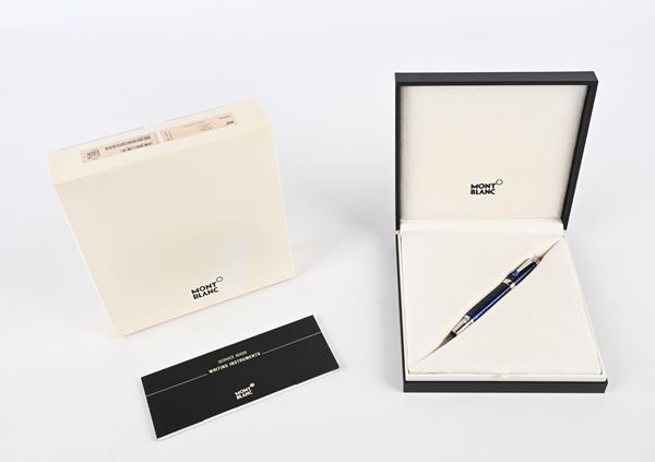 Montblanc Bohème Paso Doble Bleu 104920 - Roller in metallo con finiture platino e pietra color zaffiro, con lacca bleu incisa con motivo ispirato alla danza del Paso Doble Mod 25578