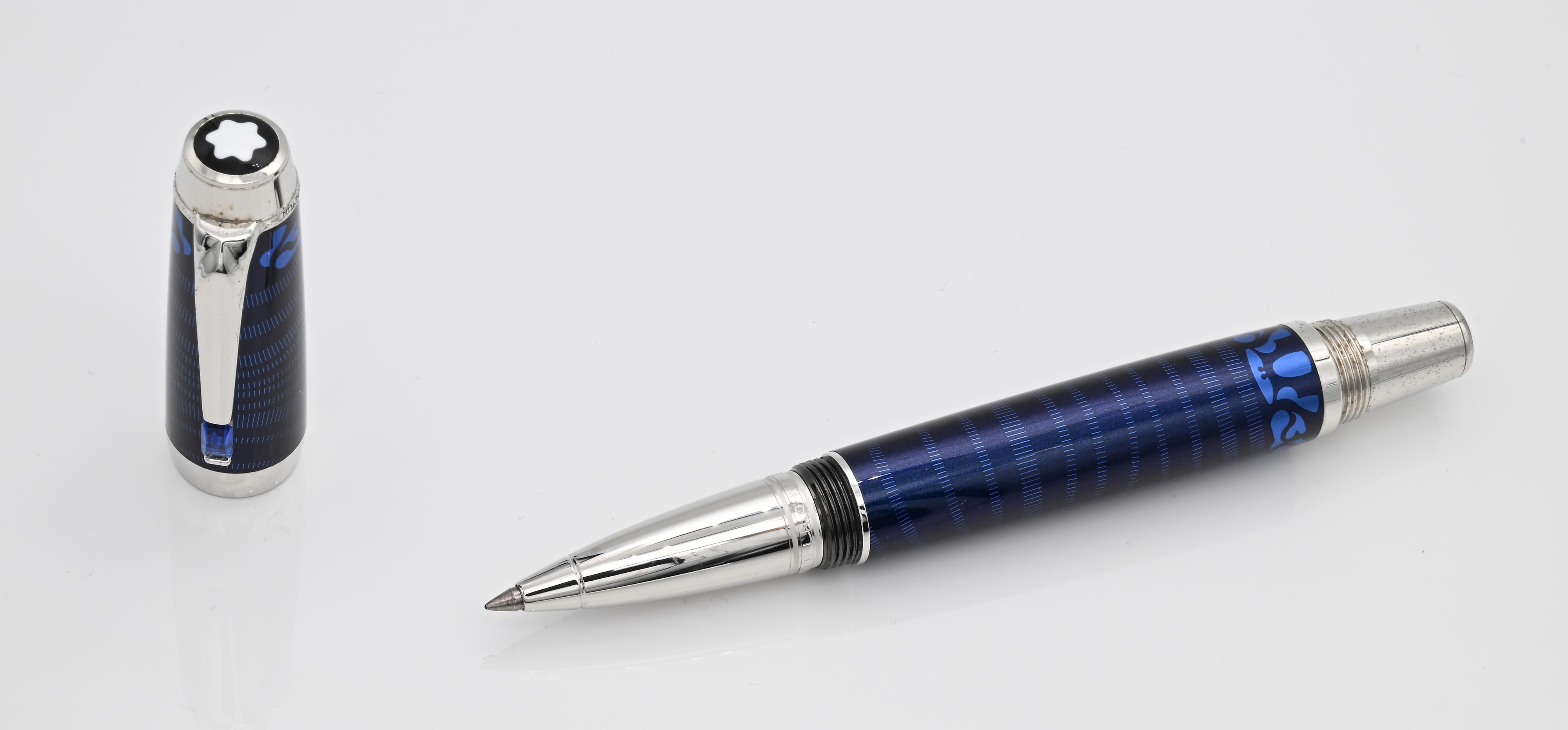 Montblanc Bohème Paso Doble Bleu 104920 - Roller in Metallo con Finiture Platino e Pietra Color Z...