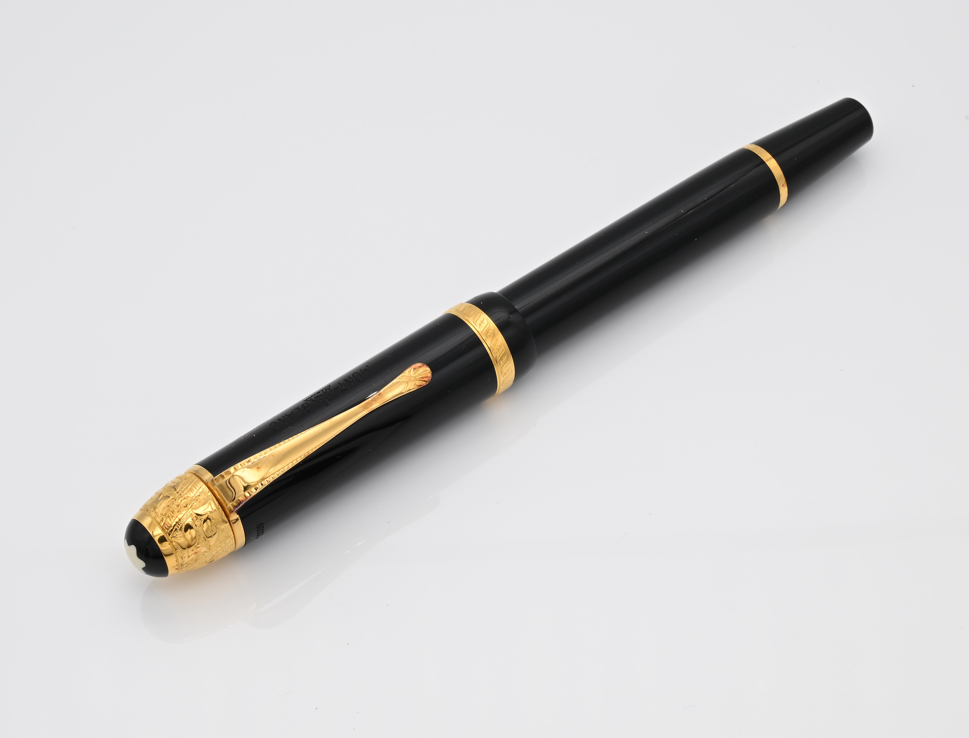 Montblanc Meisterstuck Voltaire Limited Edition 28620 - Penna Stilografica in Resina Nera con Par...