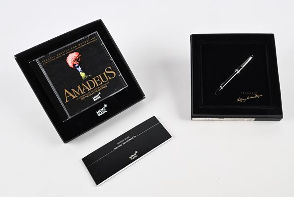 Montblanc Meisterstuck Hommage a Mozart - Penna Stilografica mini in resina nera con particolari color platino (Mod. 114)