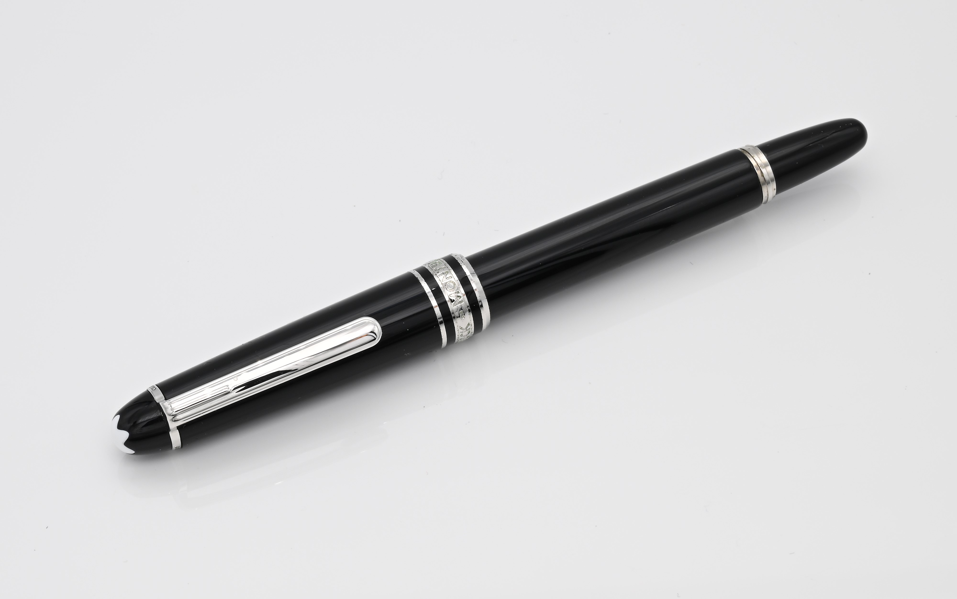 Montblanc Meisterstuck Hommage a Mozart - Penna Stilografica Mini in Resina Nera con Particolari ...