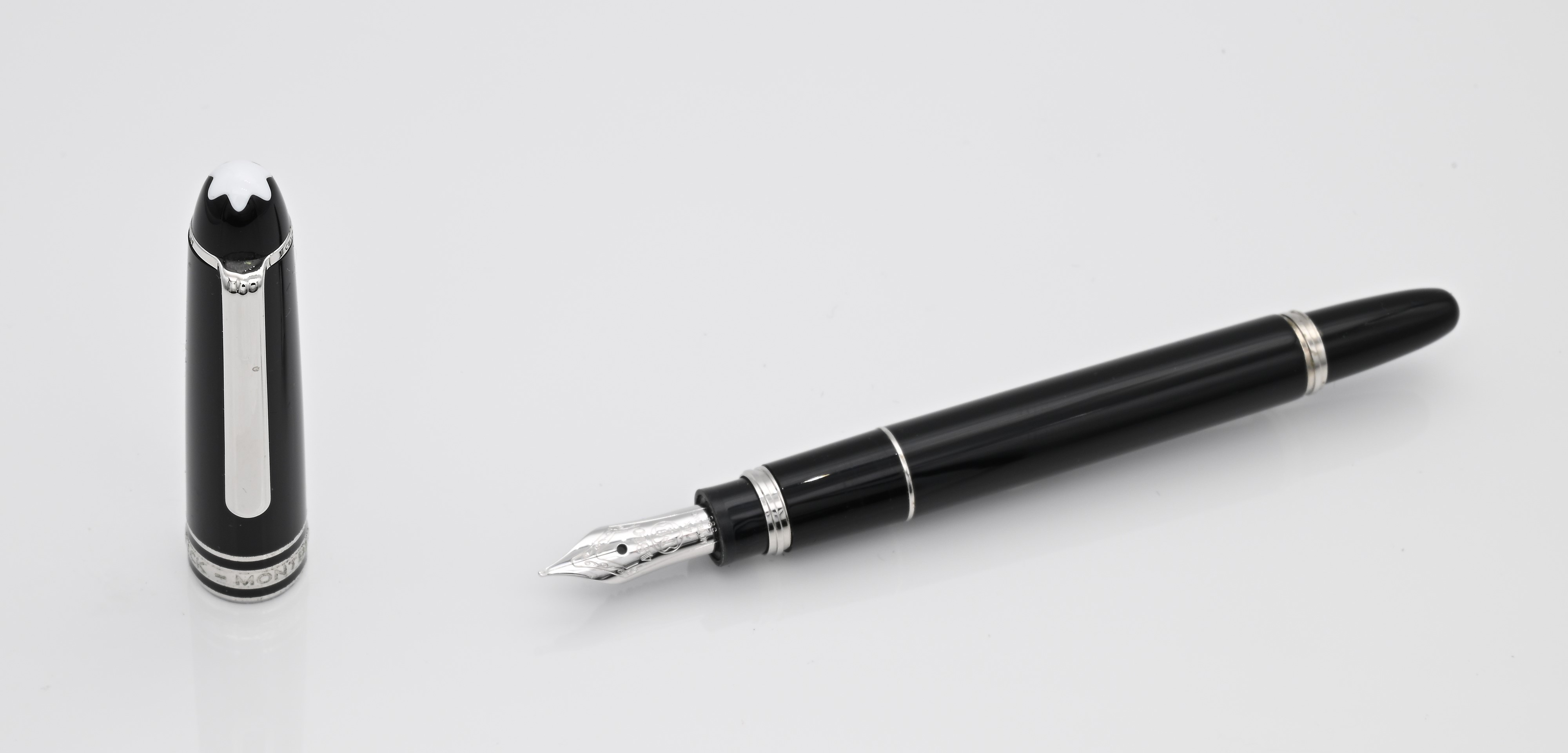 Montblanc Meisterstuck Hommage a Mozart - Penna Stilografica Mini in Resina Nera con Particolari ...