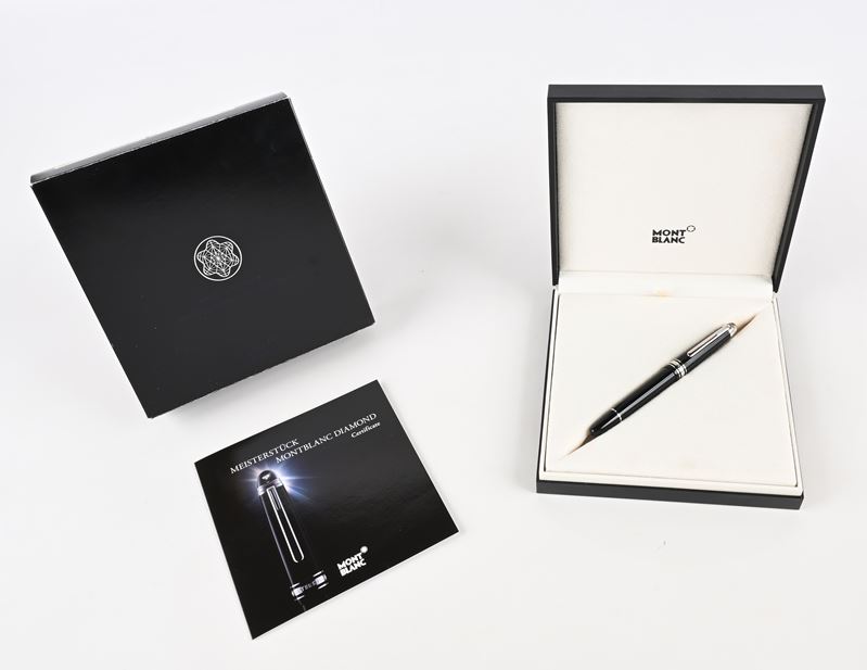 Montblanc Meisterstuck Diamond Classique 105977 - Penna Stilografica in Resina Nera con Particola...