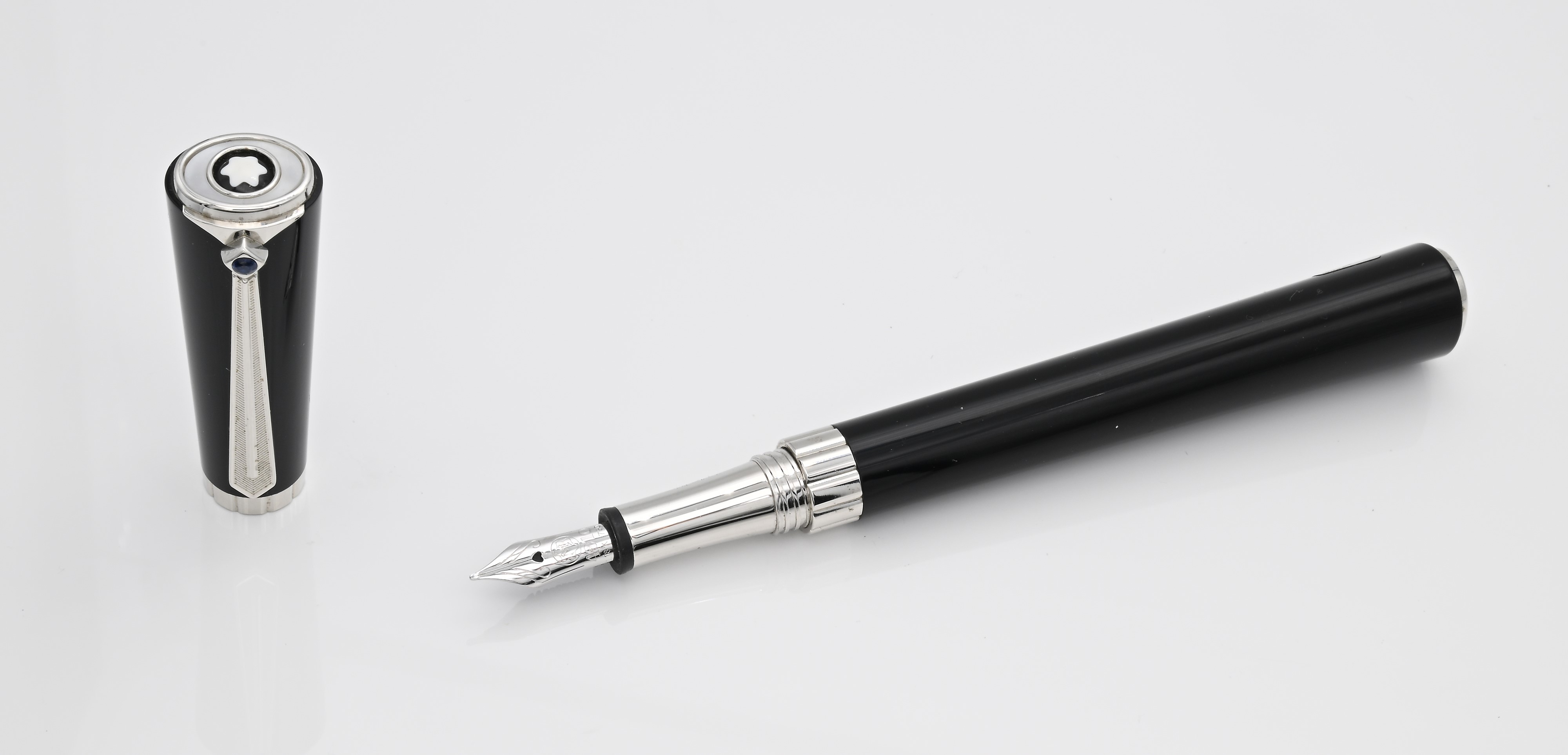 Montblanc Marlene Dietrich Special Edition Mod. 28769 - Penna Stilografica in resina nera e metal...