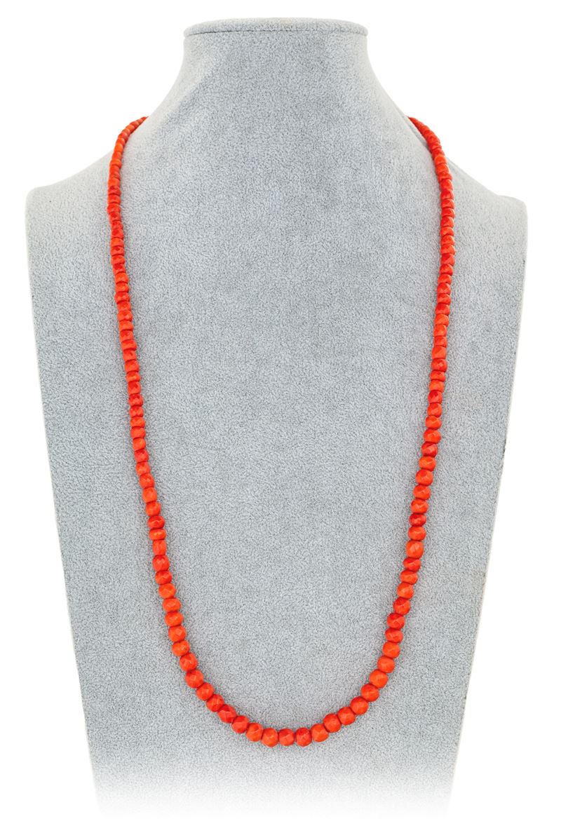 Collana a Laccio in Corallo
