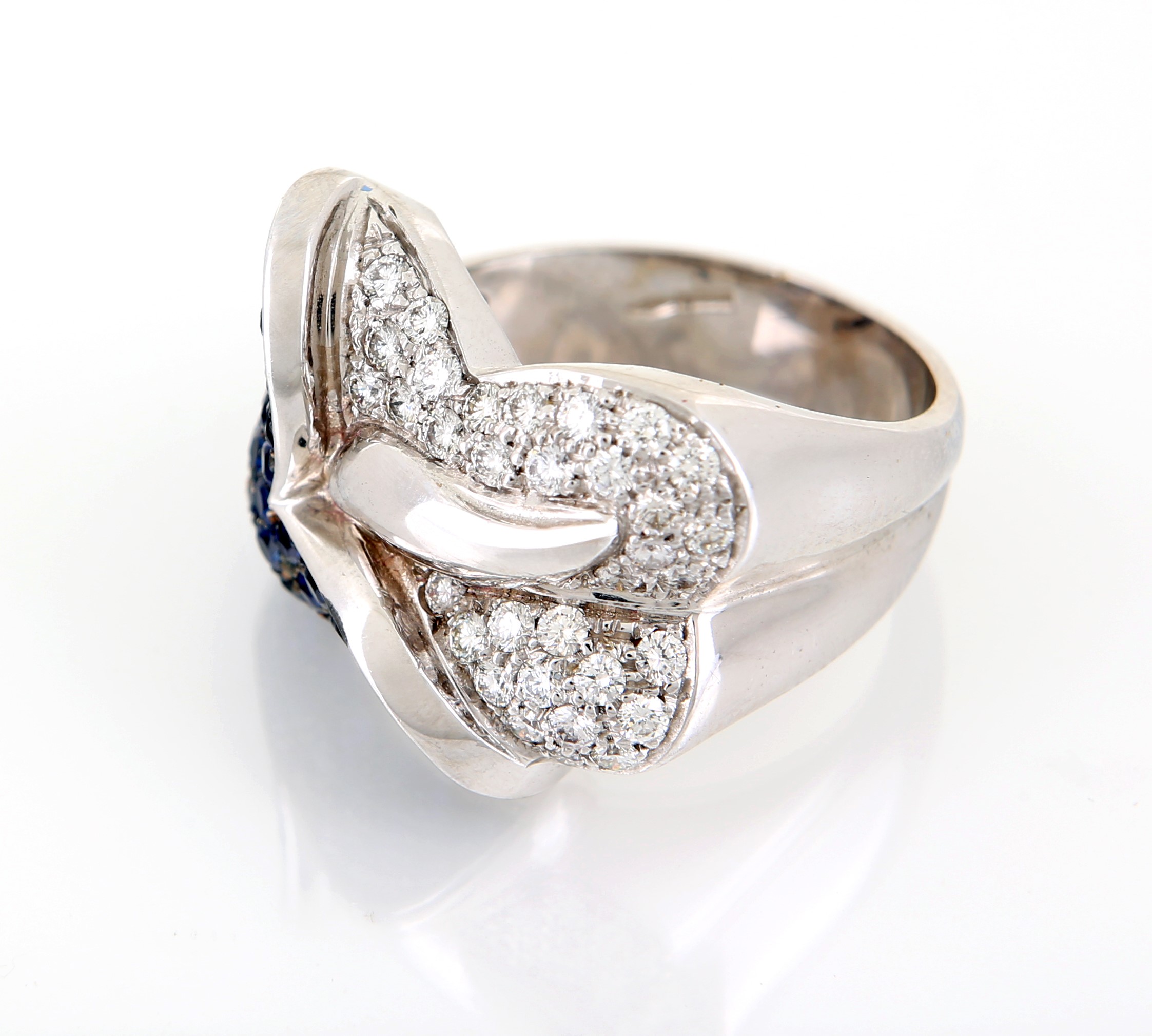 Anello in Oro, Brillanti e Zaffiri