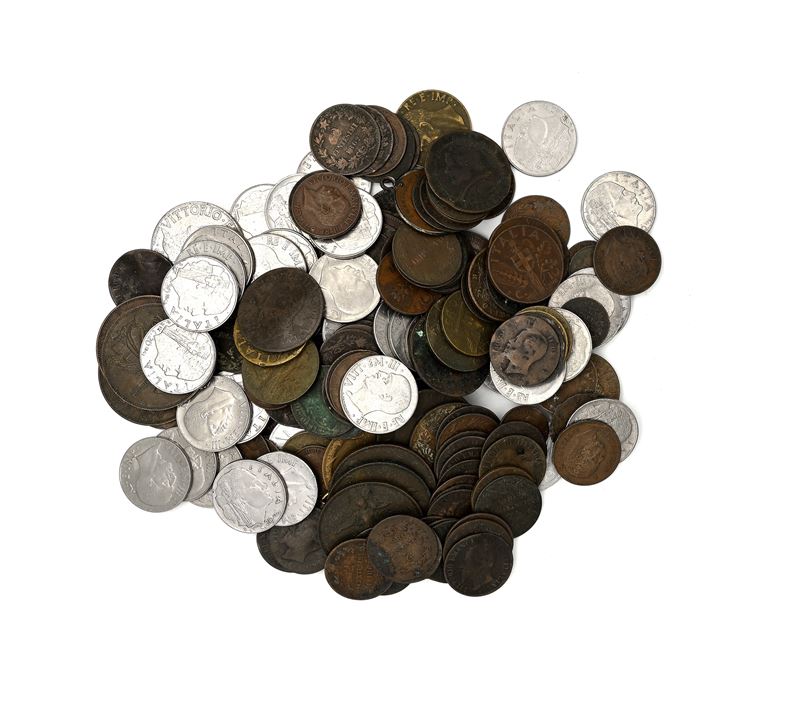Lotto numismatico, monete in metallo vile del Regno d’Italia e della Repubblica