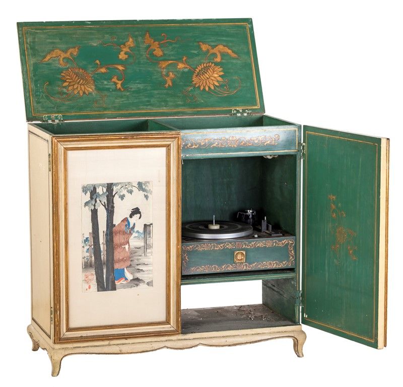 Credenza