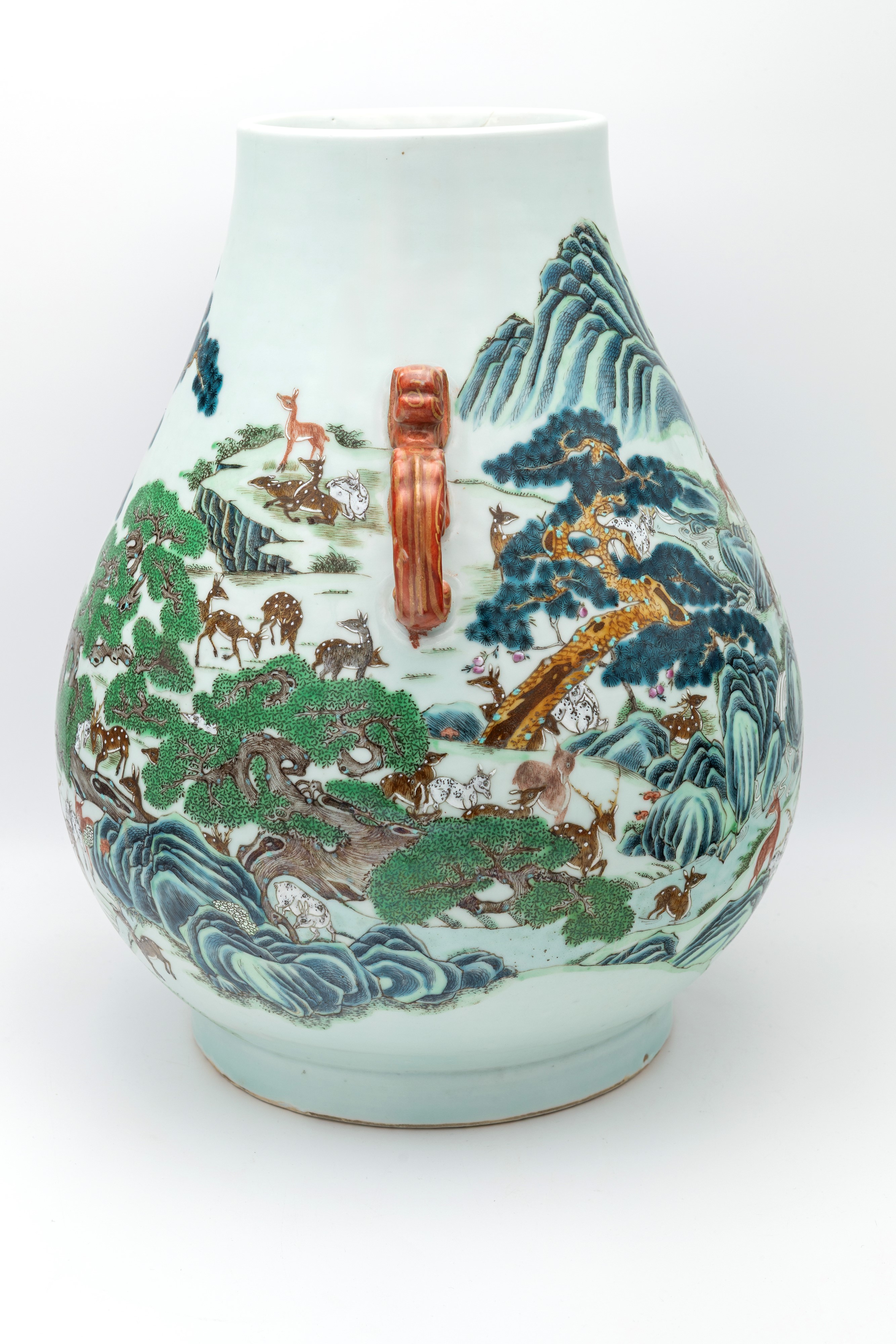 Coppia di Grandi Vasi Biansati "hu" in Porcellana con Decoro "cento Cervi", Cina, Dinastia Qing, ...