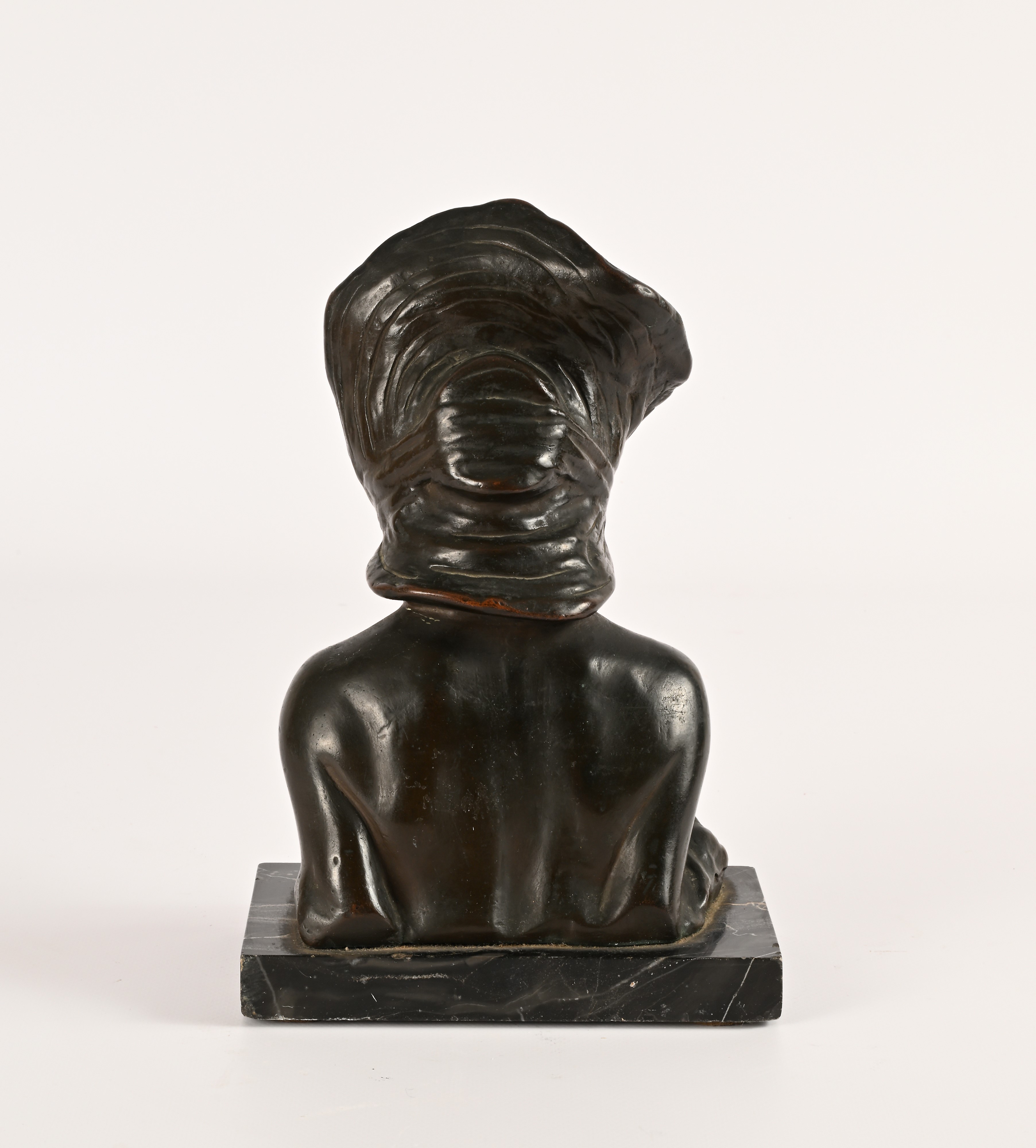 Anonimo del XX Secolo - Busto di Donna con Cappello