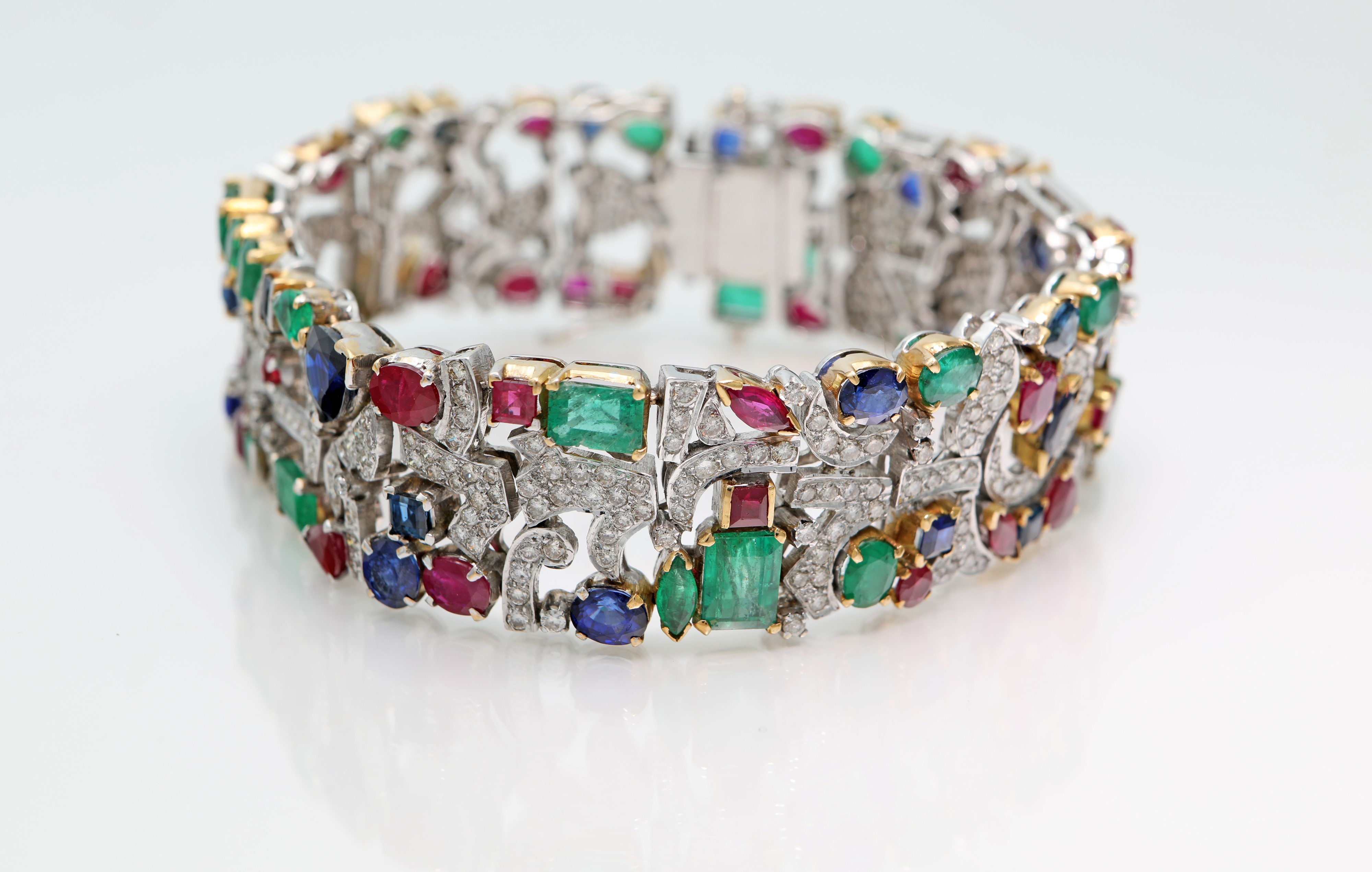 Bracciale "tutti Frutti" in Oro, Zaffiri, Rubini, Smeraldi e Brillanti