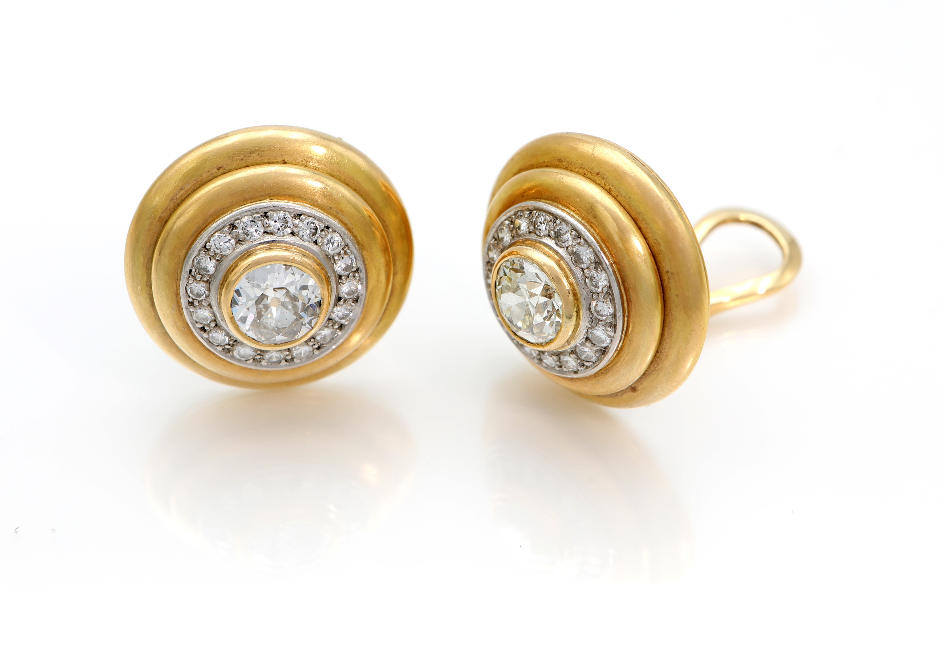 Coppia di Orecchini in Oro e Brillanti