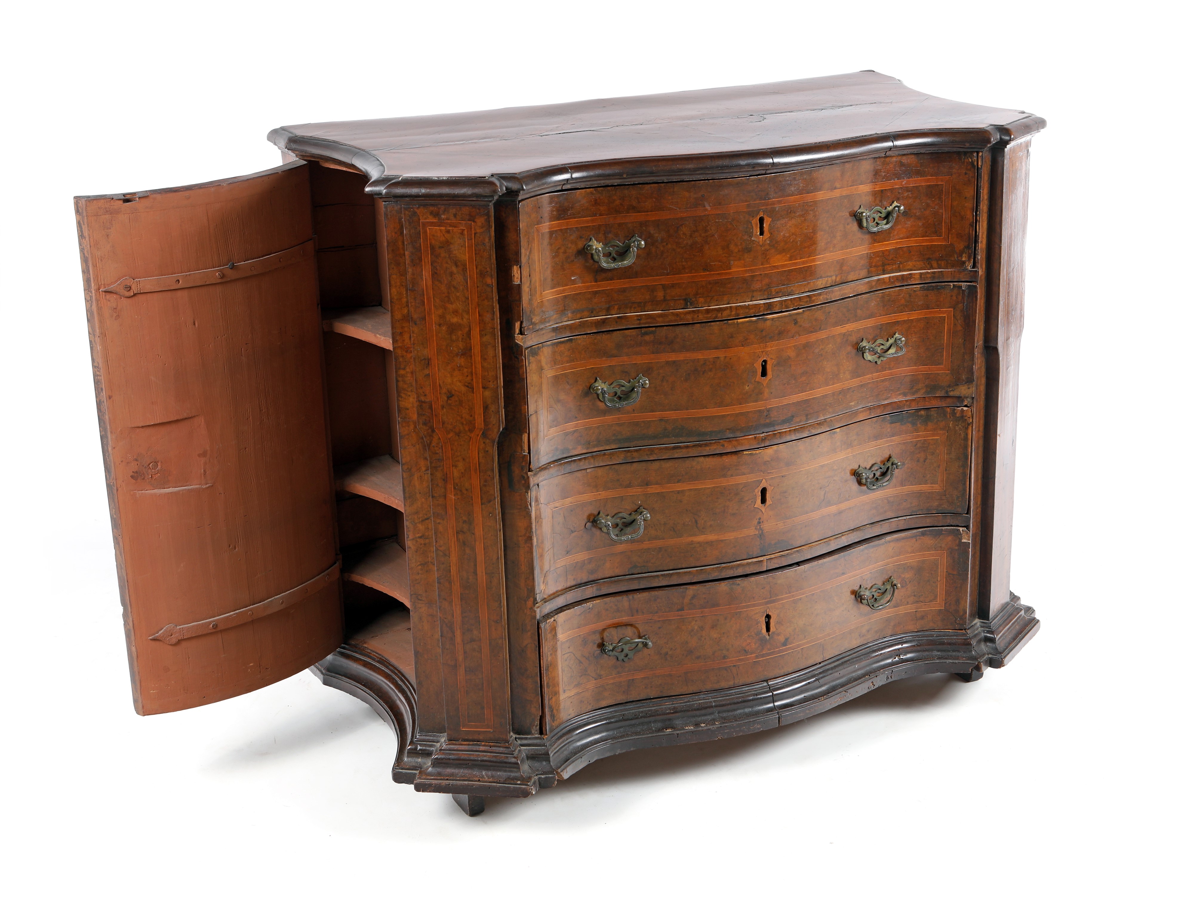 Cassettone in noce, Ferrara, XVIII secolo