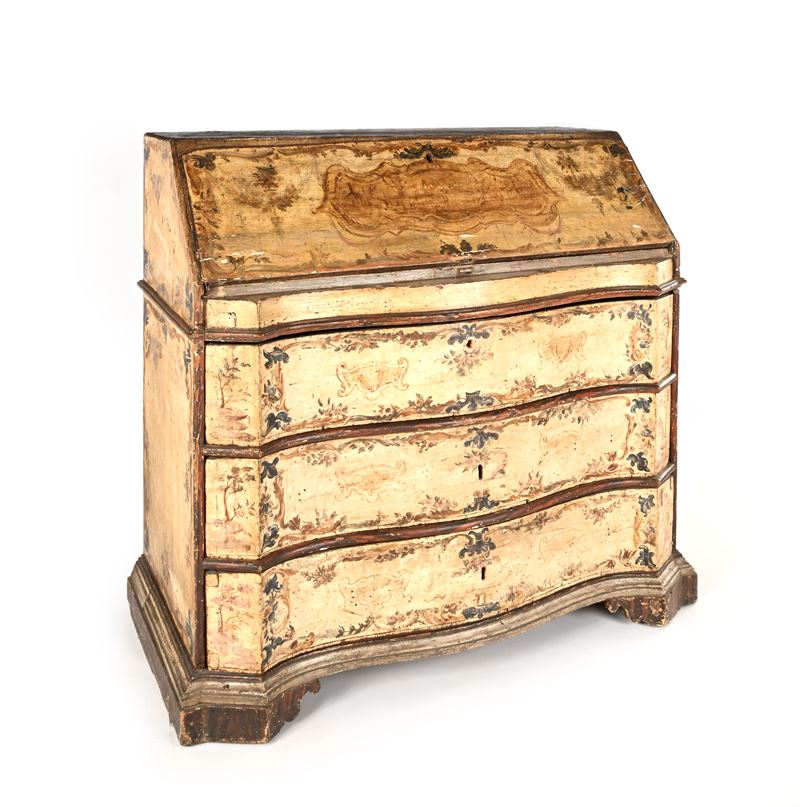Cassettone a ribalta in legno laccato e dipinto, Veneto, XVIII secolo