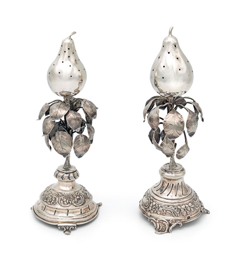 Due Porta Stecchini da Antipasto a Forma di Pera in Argento,