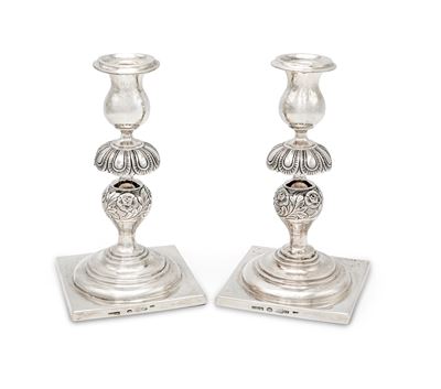 Coppia di Candelieri in Argento, Russia, 1862