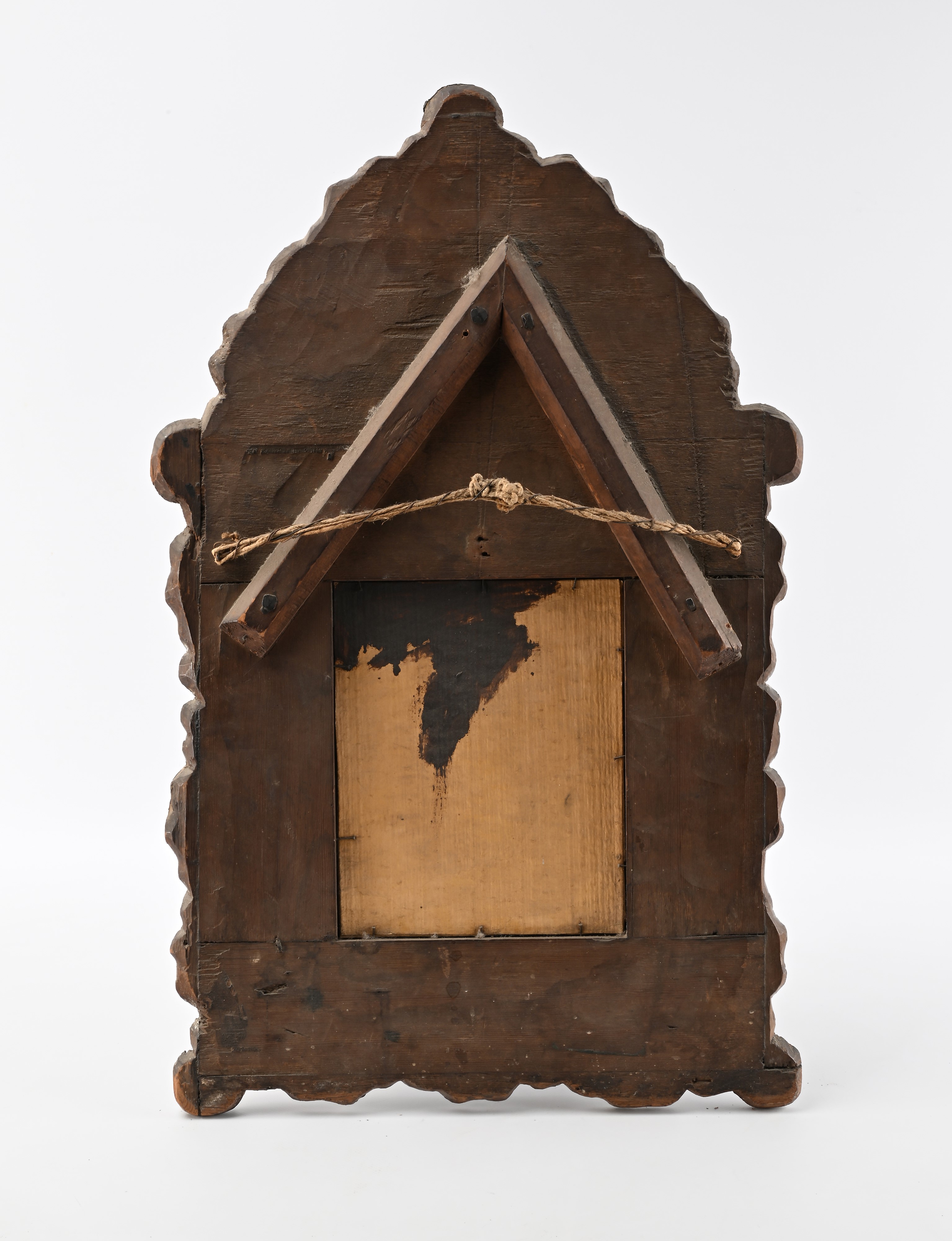 Piccola specchiera in legno e lamina di metallo argentato sbalzato, Olanda, XVIII secolo