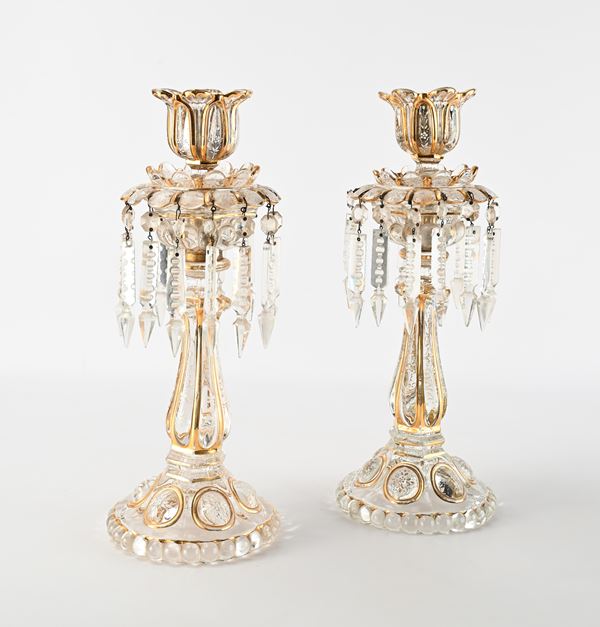 Coppia di girandoles in vetro con decorazioni dipinte in oro, Irlanda, XIX secolo