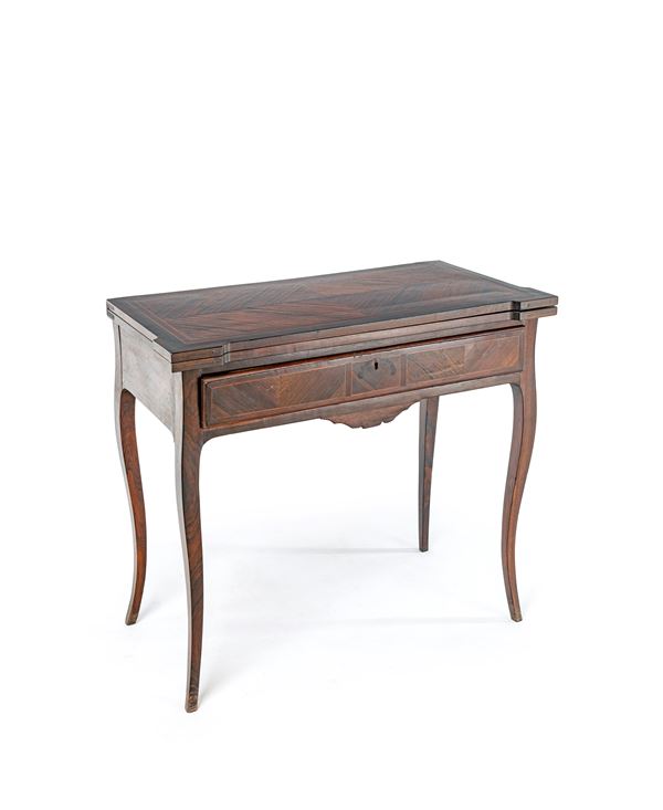 Tavolino da gioco in palissandro e altri legni, Italia settentrionale, XVIII secolo 