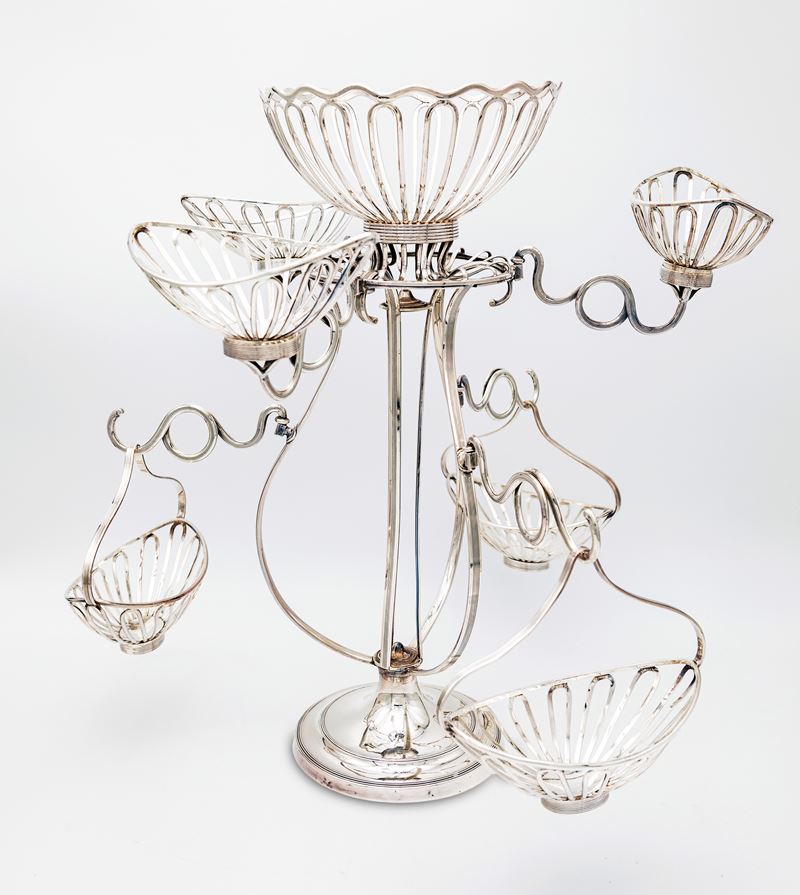 Epergne in metallo argentato, probabilmente Stati Uniti d’America, XX secolo
